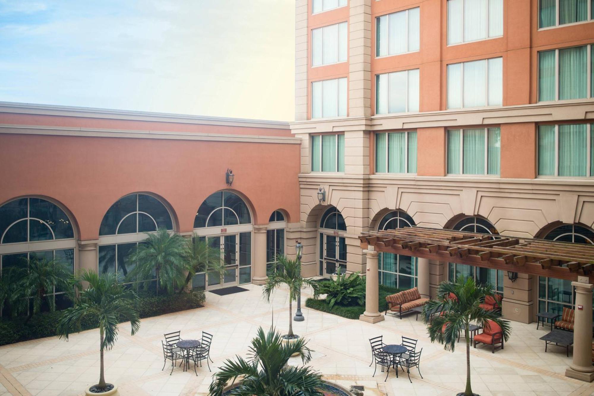 Renaissance Tampa International Plaza Hotel Exterior photo